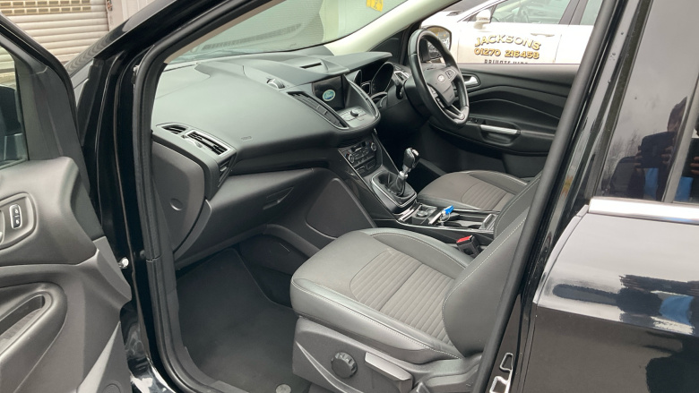 Ford Kuga 1.5 TDCi Titanium 5dr 2WD Diesel Estate